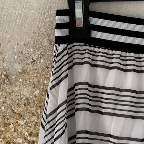 Joie Striped Skirt (NWT) - Picture 6 of 13